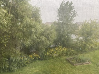 Jeans, strumpor och&nbsp;långärmat…